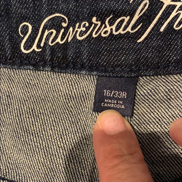 NWT High Rise Cutoffs - Picture 5 of 10